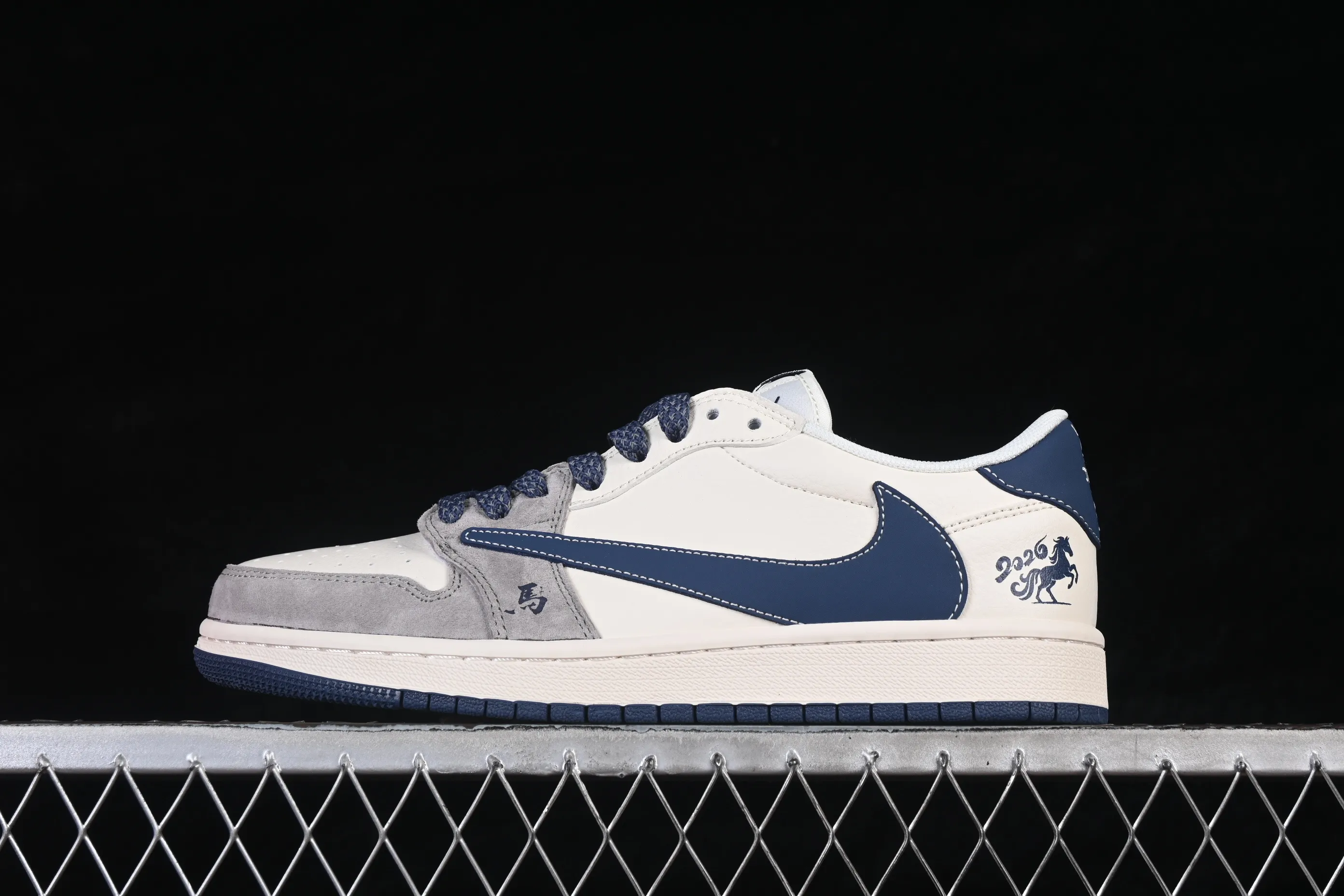 All categories Air Jordan Jordan series basketball shoes Air Jordan 1 Low High-end customized low-top sneakers Travis Scott x Fragment Design x Air Jordan 1 Low OG SP AJ1 Joe 1 Gucci joint white gray navy low-top cultural and casual sneakers MY9969-803